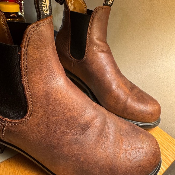 Blundstone Women's Boots - Picture 2 of 9